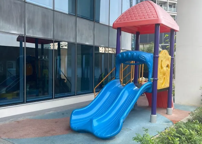 公寓 Forbeswood Parklane *
