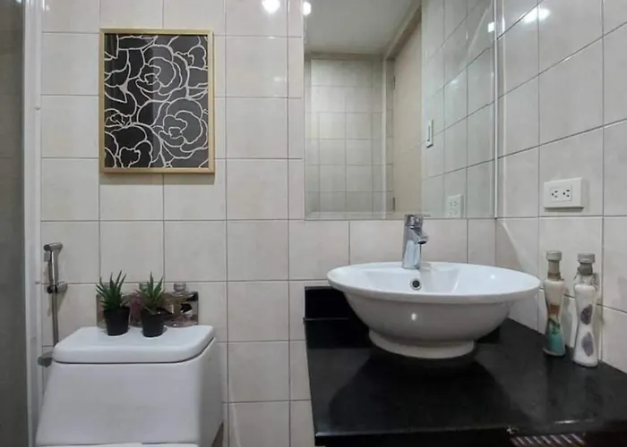公寓 Forbeswood Parklane 马尼拉