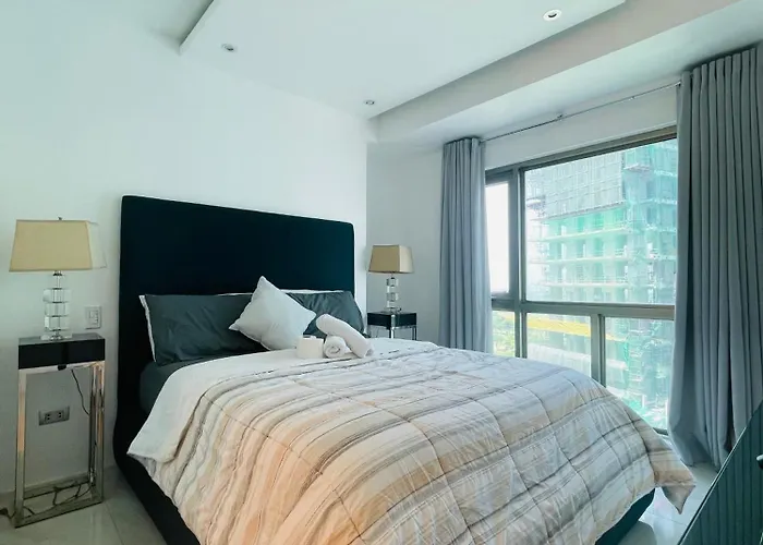公寓 Forbeswood Parklane 马尼拉