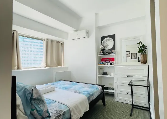 Forbeswood Parklane 公寓